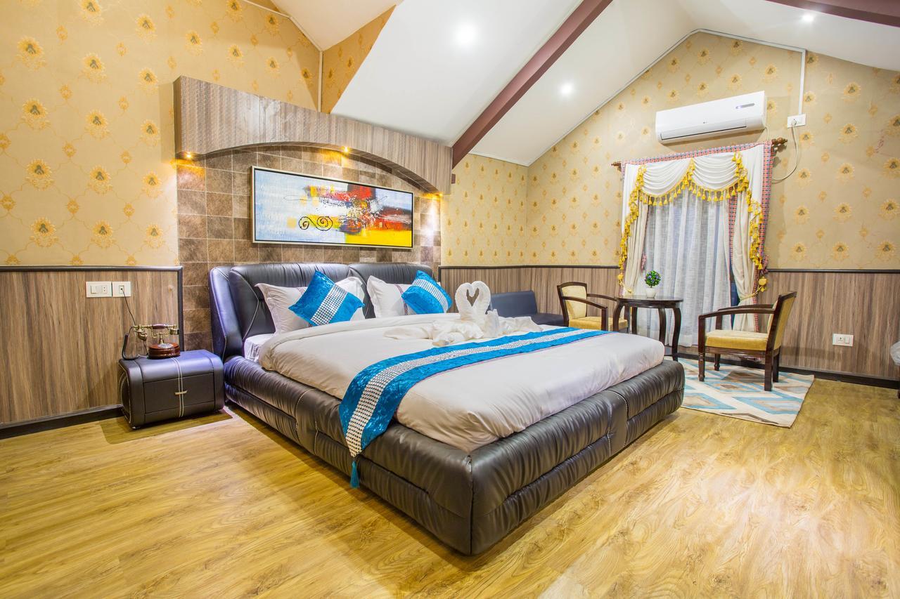 Royal Empire Boutique Hotel Катманду Екстер'єр фото