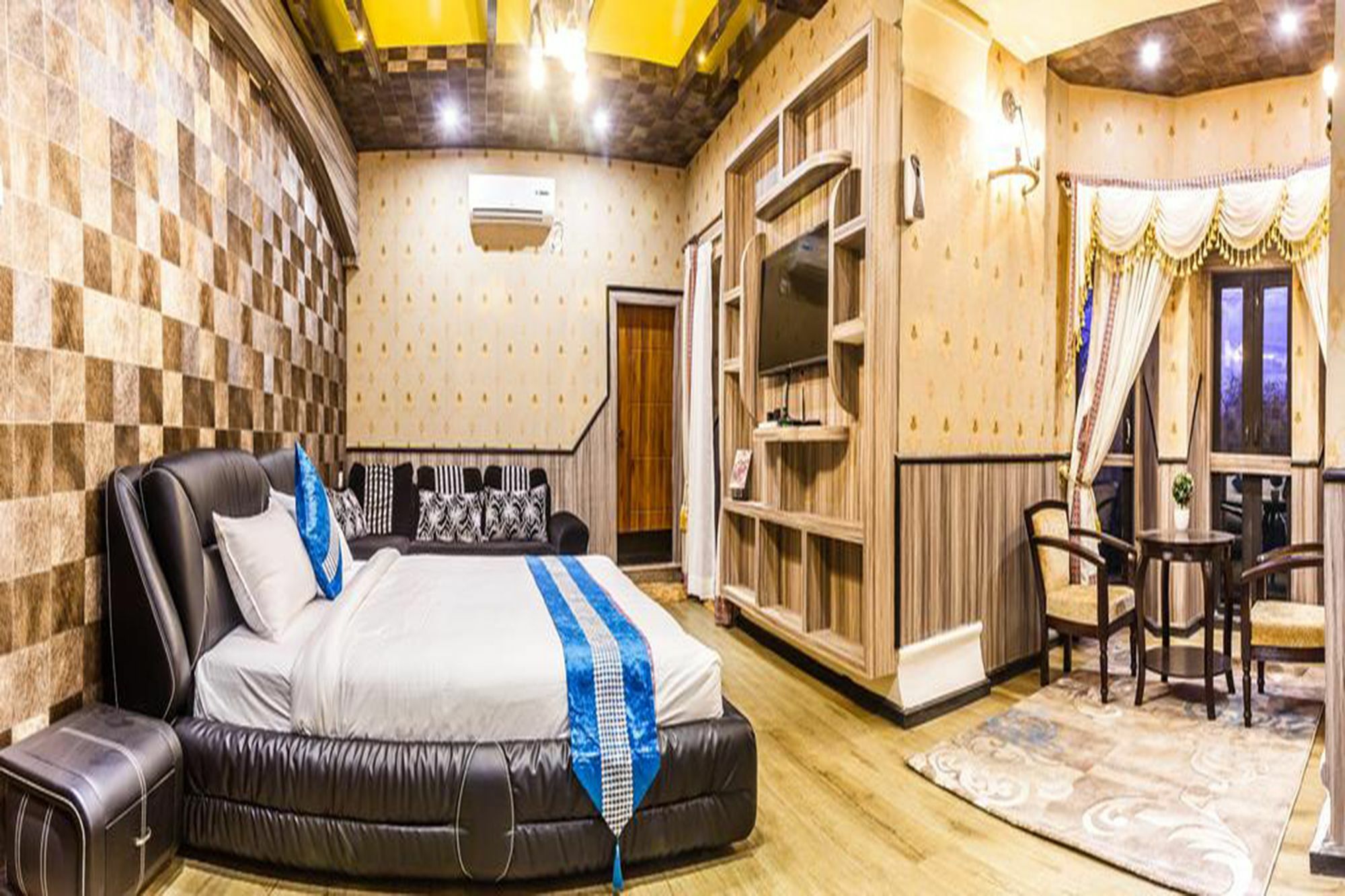 Royal Empire Boutique Hotel Катманду Екстер'єр фото